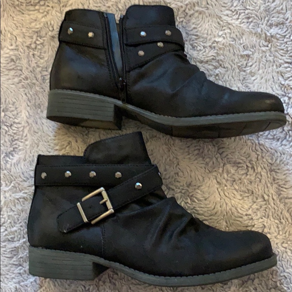 Black Bootie 1 inch heel.